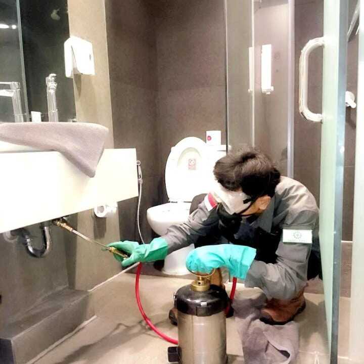 Room Treatment Pest Control Untuk  Favehotel LTC Glodok